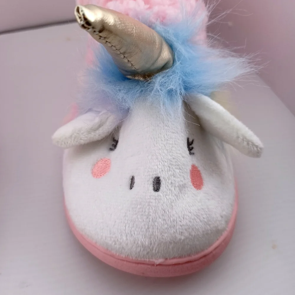 🦄Plushie Unicorn girls slippers Big girl 4-5 US NEW
